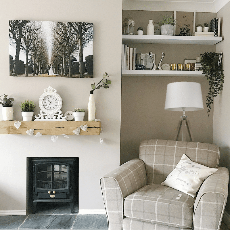 The finished result for how to visualise your interiors. My living room with the edited lamp in the right place.