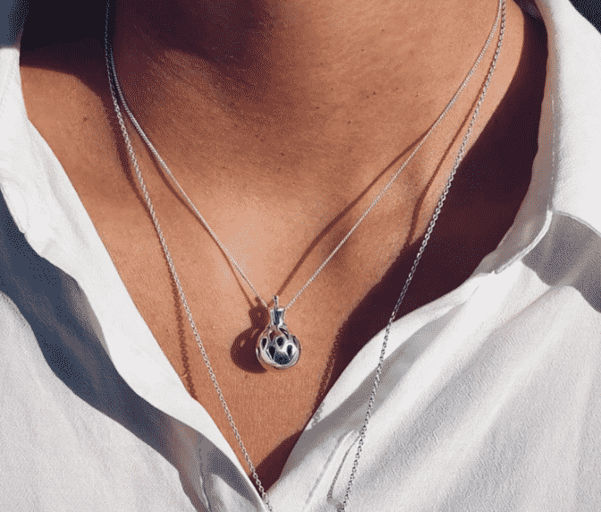 Perfino necklace with essential oils